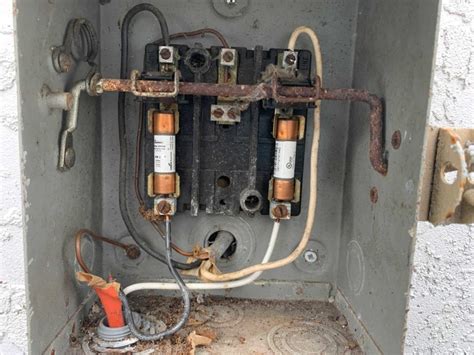 fuse will not come out of electrical box|fuse box troubleshooting.